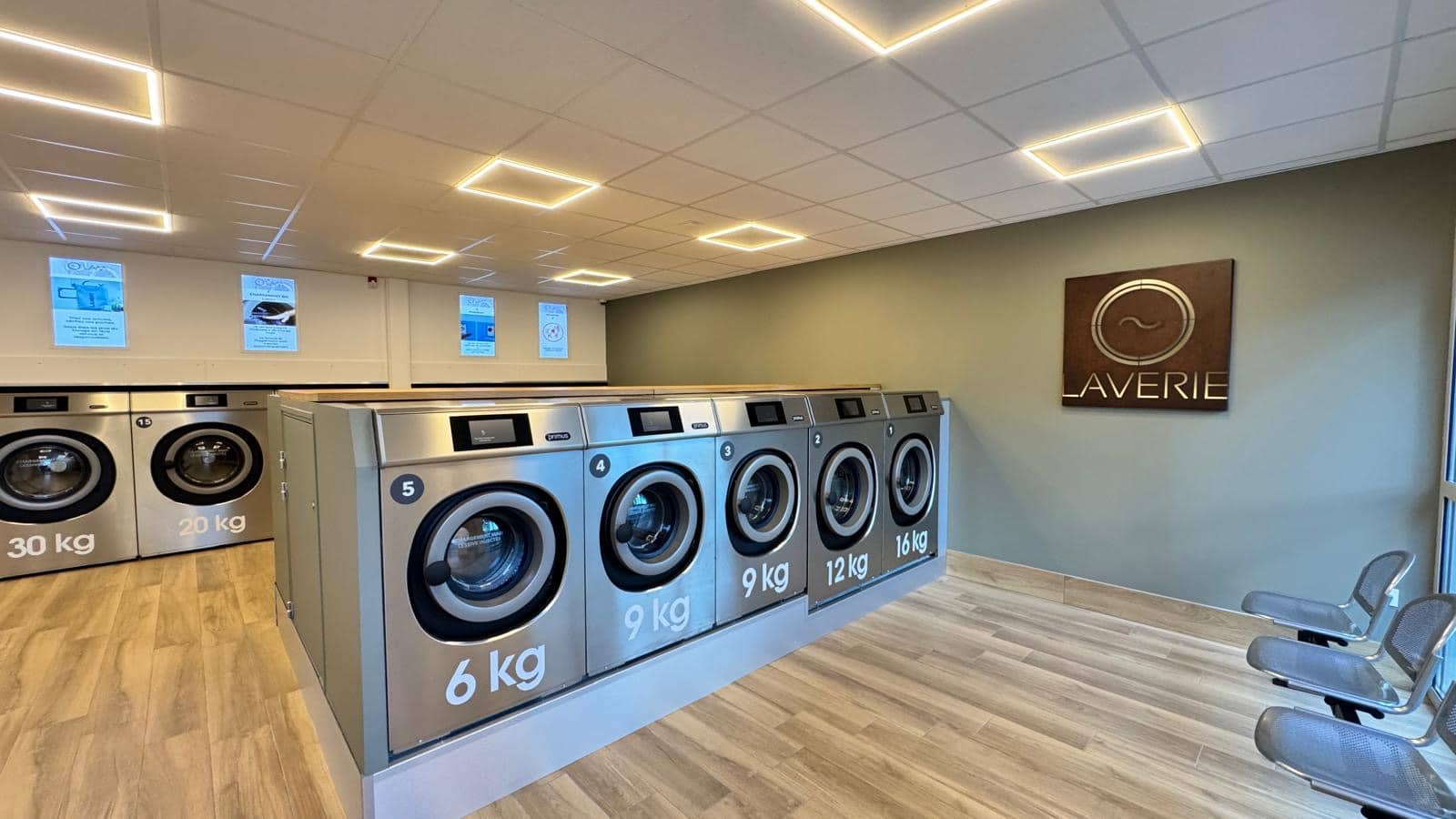 963b4dcc-6cab-4165-bdaf-17bc34978d4b